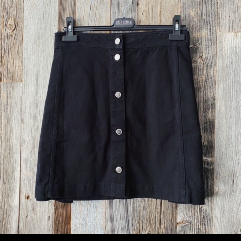 NWOT H&M Size XXL black denim Skirt